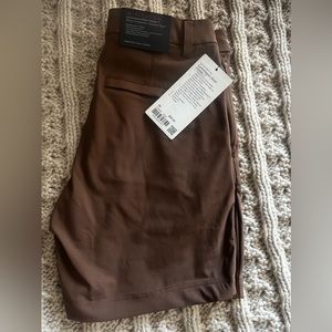 Lululemon Mens Commission Classic-Fit Short 7",